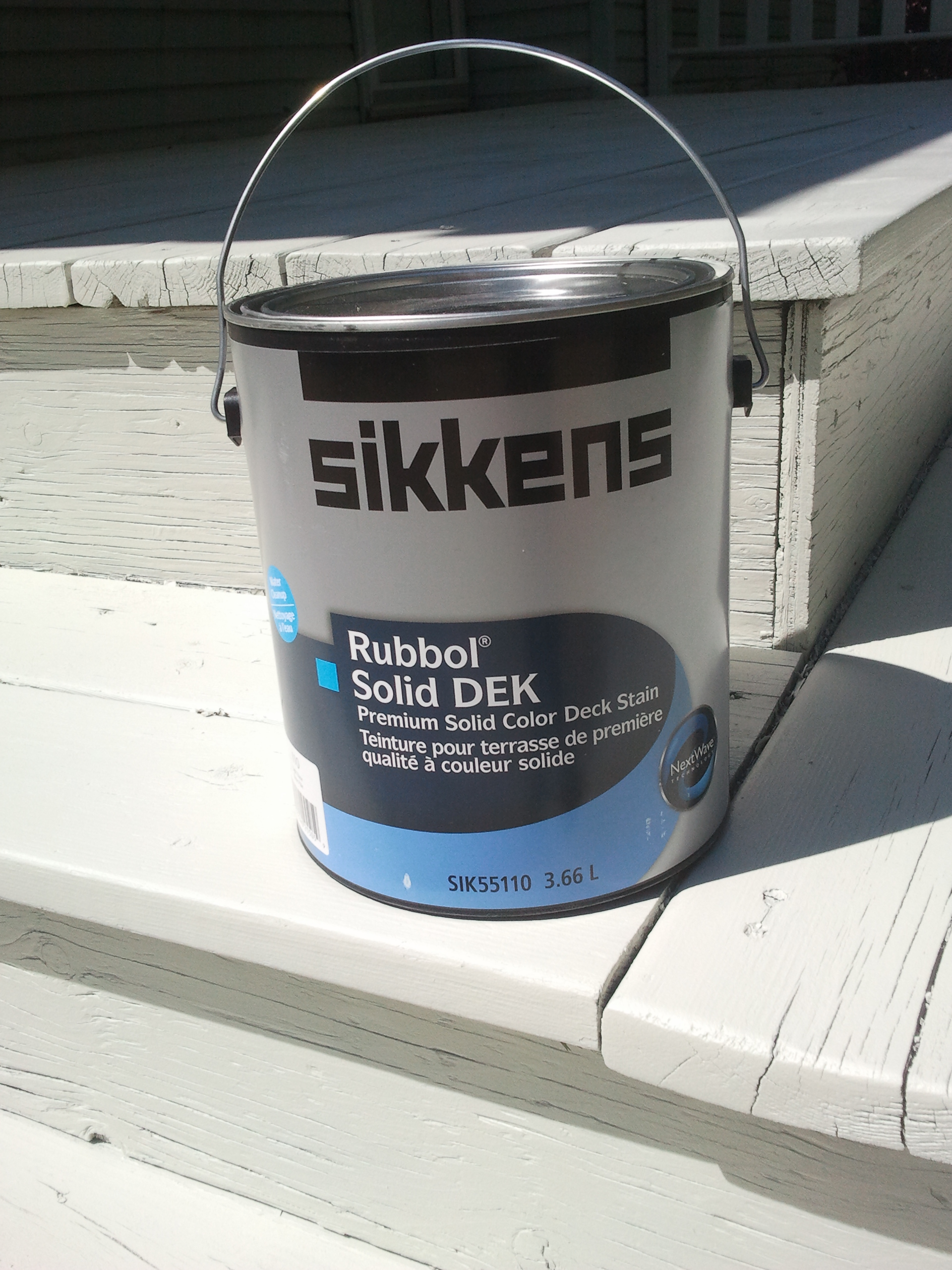brians deck staining sikkens paint can